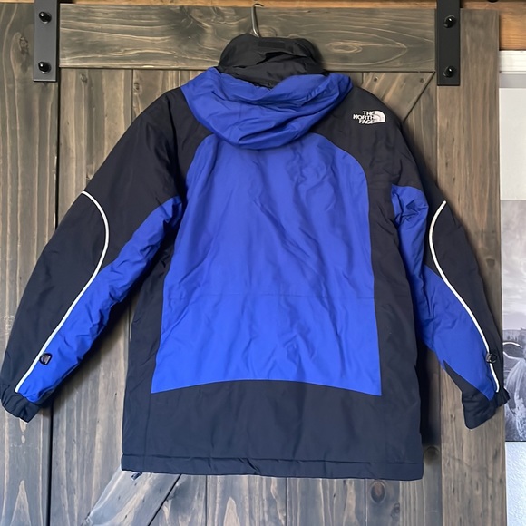 North Face Youth/Junior Jacket - Picture 3 of 9